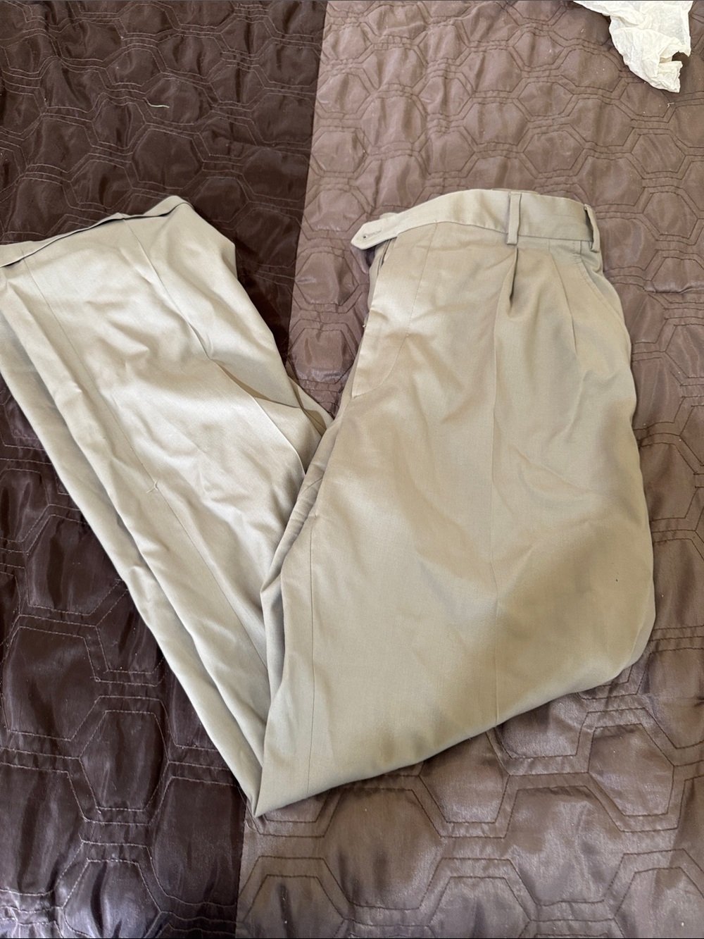 Kirkland Signature Men's Pleated Dress Pants in Light Beige